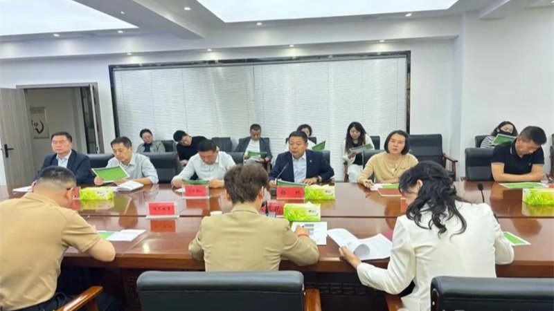 【深化“三抓三促”】擔(dān)?；钏疂櫇蓪?shí)體 惠企服務(wù)溫暖人心——金控酒泉擔(dān)保開展服務(wù)提質(zhì)、精準(zhǔn)賦能小微“三農(nóng)”發(fā)展專項(xiàng)活動(dòng)